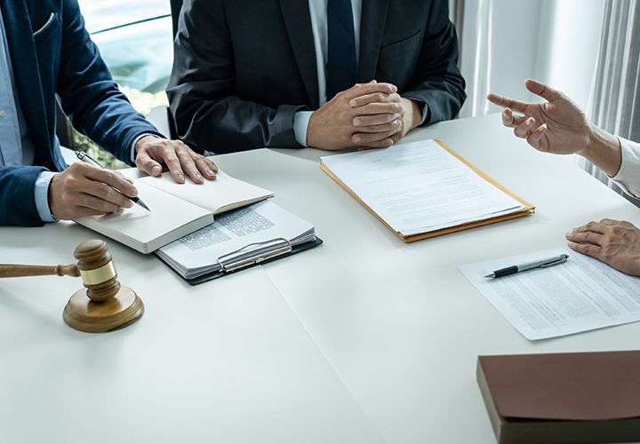 弁護士によるリーガルチェック済記事の納品